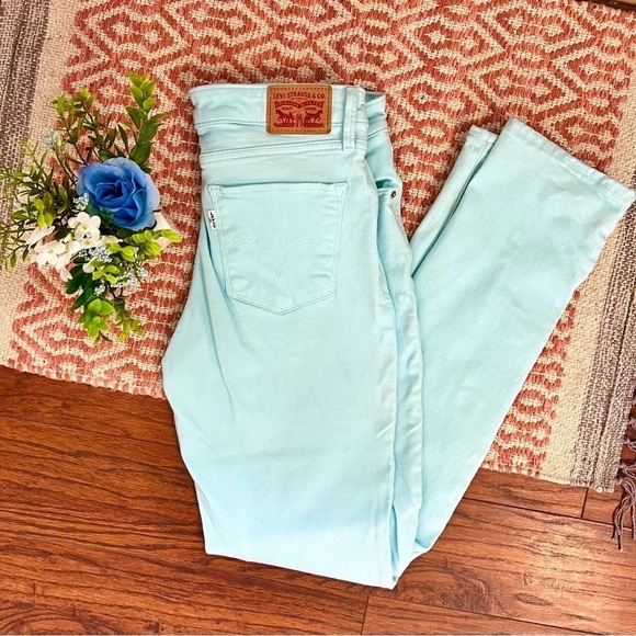 Levi’s Pastel Blue Colored Mid Rise Cotton Blend Skinny Jeans Size 28 Waist - Picture 1 of 16